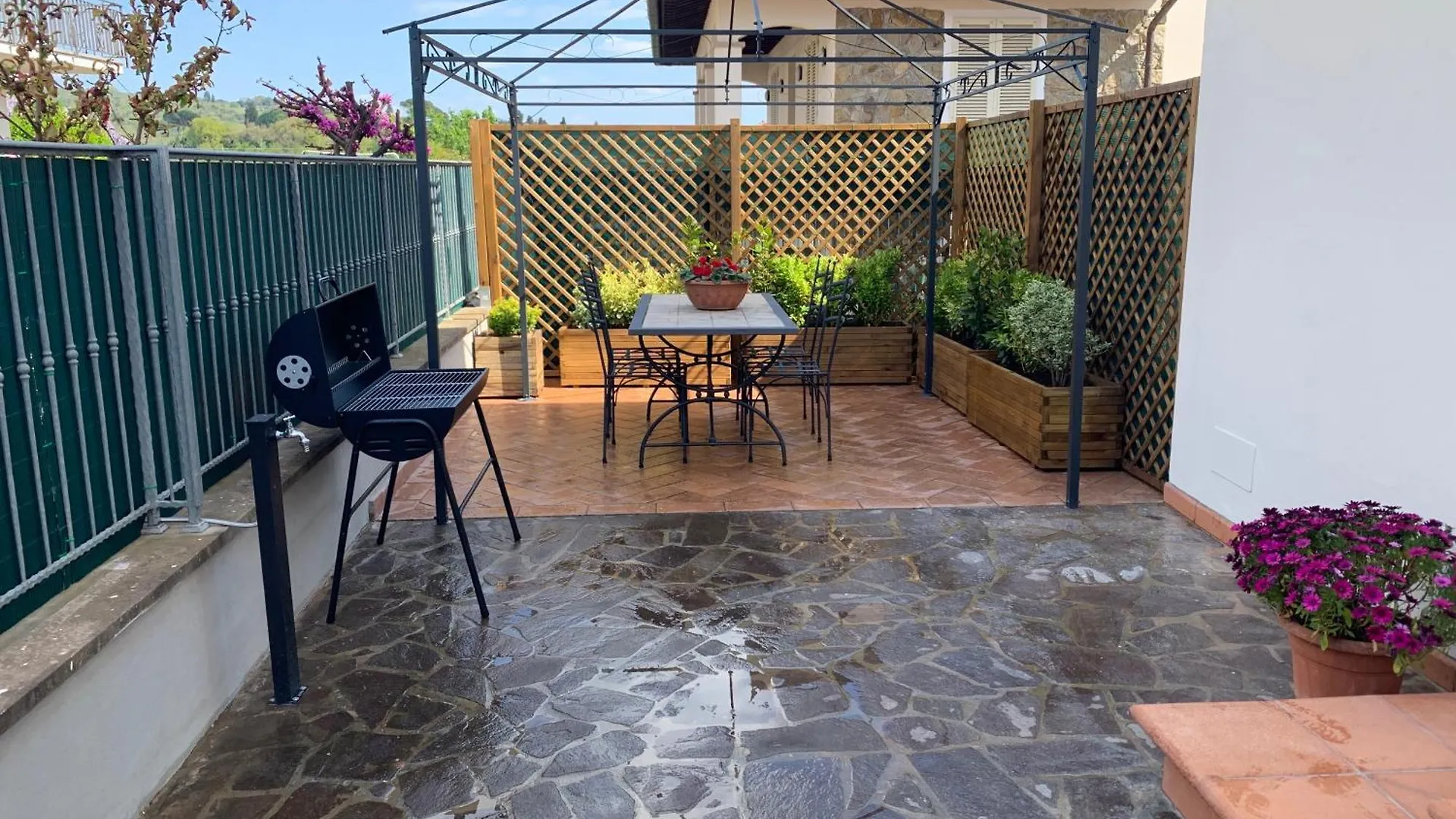 Apartment Vinci Nice View SantʼAnsano Italien